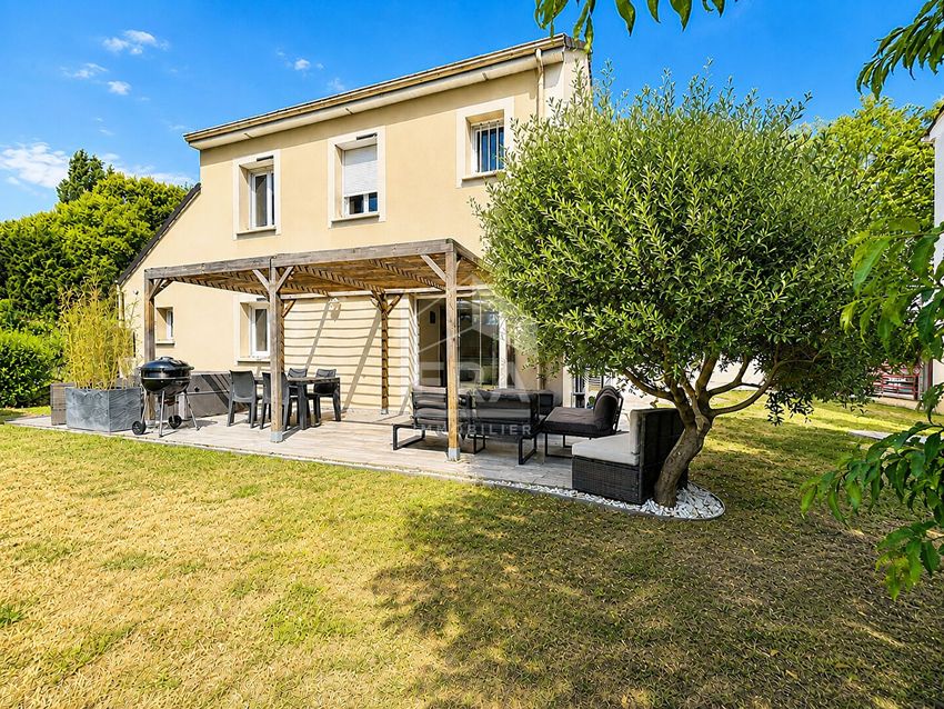 Image Façade à  maison individuelle de Chevannes