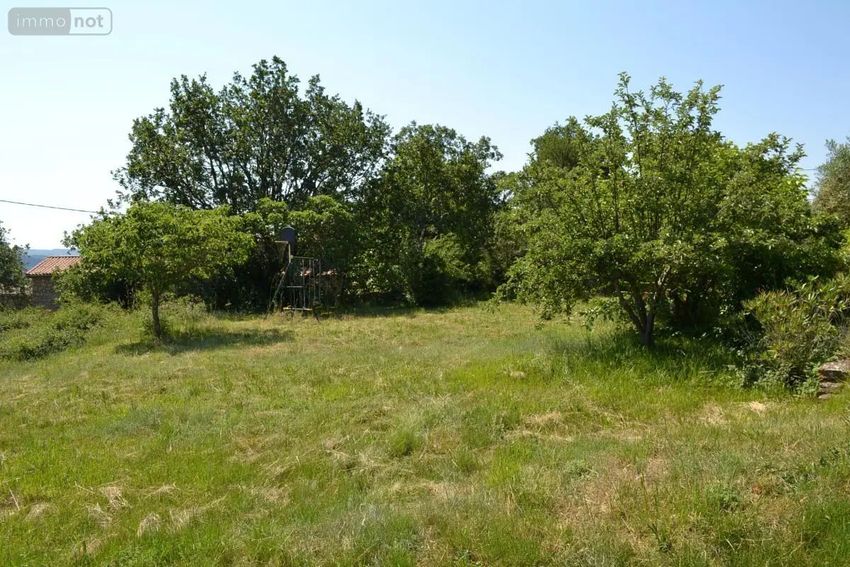 Image de terrain à Saint-Étienne-de-Fontbellon