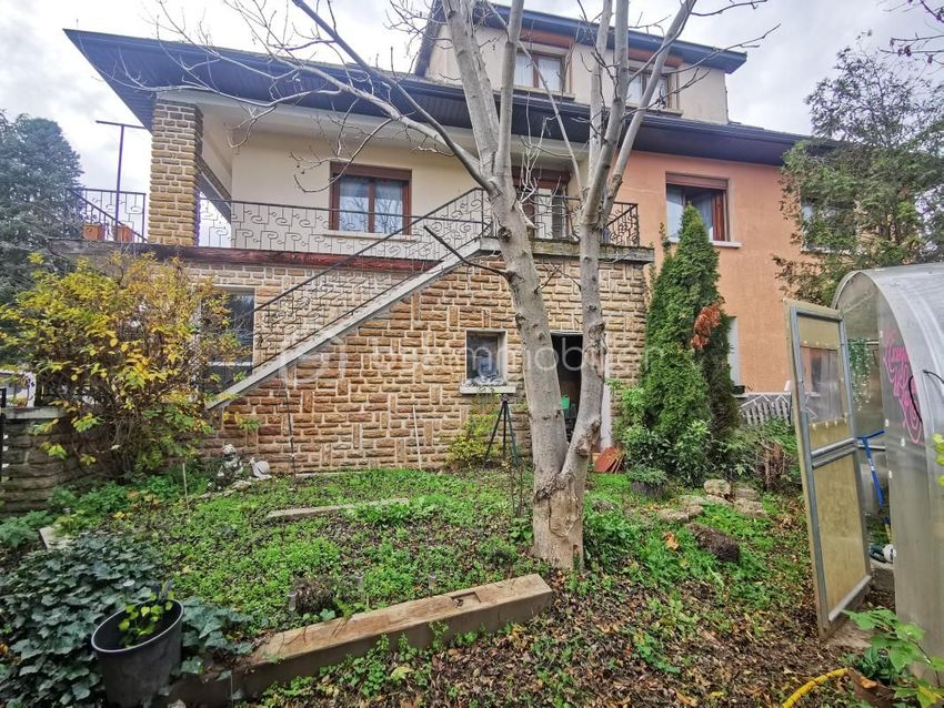 Image Façade à  maison individuelle de La Mure