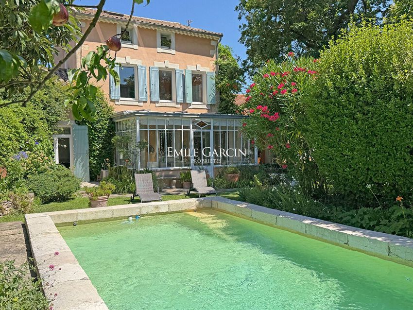 Image Piscine à  maison de village de Saint-Saturnin-lès-Avignon