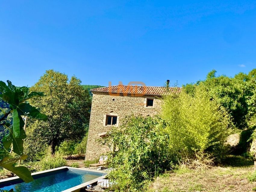 Image Piscine à  maison individuelle de Sanilhac