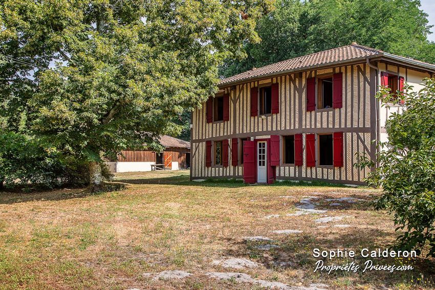 Image Façade à  propriété agricole de Castets