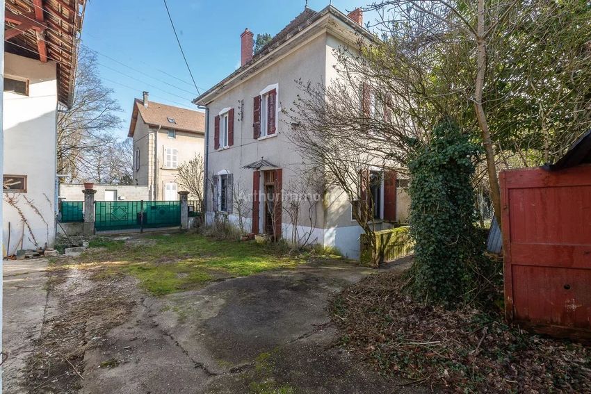 Image Façade à  maison individuelle de 532 Avenue de la Soie
