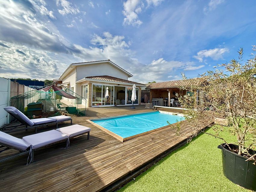 Image Piscine à  maison mitoyenne de Gujan-Mestras