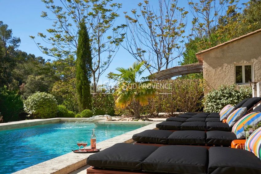 Image Piscine à  maison traditionnelle de Le Beaucet
