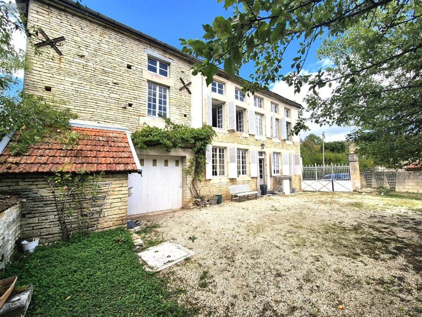 Image Façade à  maison individuelle de Cunfin
