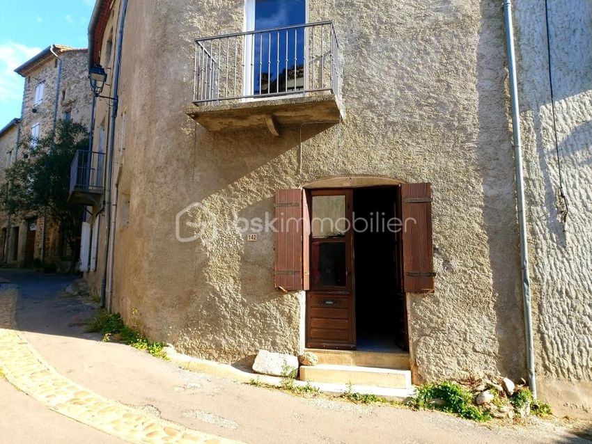 Image Façade à  maison de village de Mialet