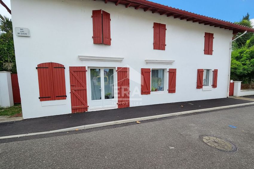 Image Façade à  maison individuelle de Urt