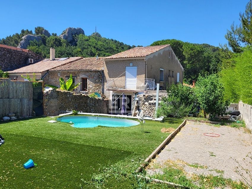 Image Piscine à  maison individuelle de Château-Arnoux-Saint-Auban