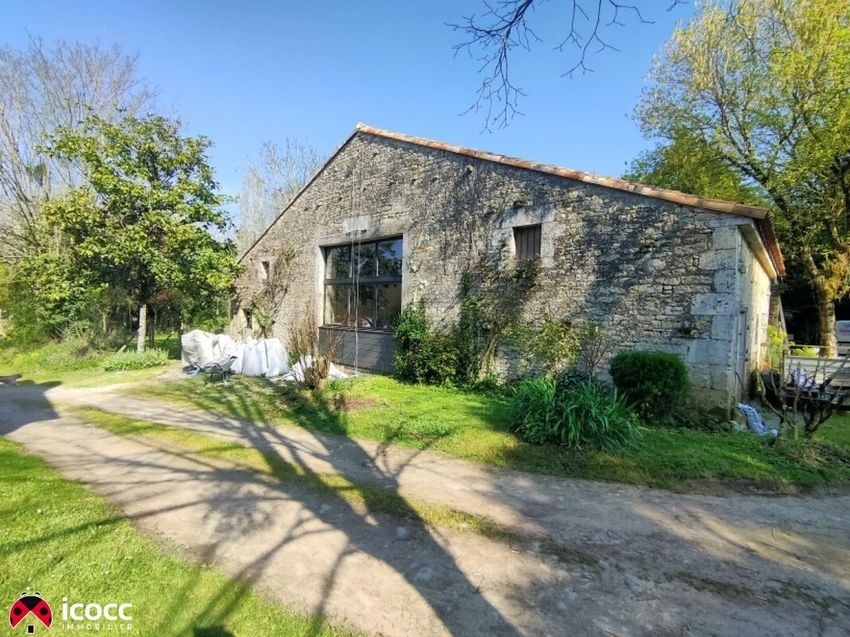 Image Façade à  maison individuelle de Sainte-Hermine