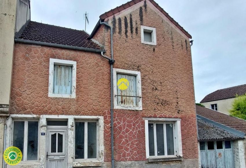 Image Vue à  maison de village de Ravières