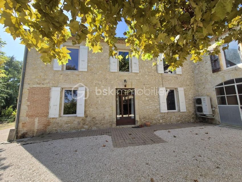 Image Façade à  maison individuelle de Terraube