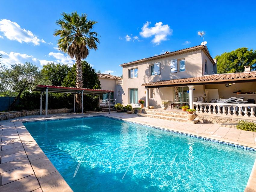 Image Piscine à  villa de Lauris