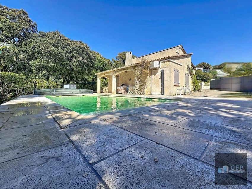 Image Piscine à  maison individuelle de Bormes-les-Mimosas