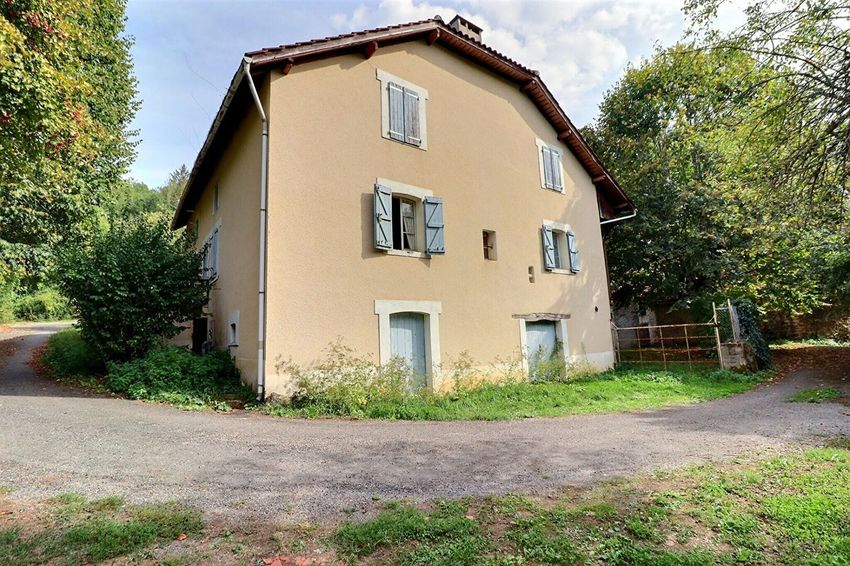 Image Façade à  maison individuelle de Le Trioulou