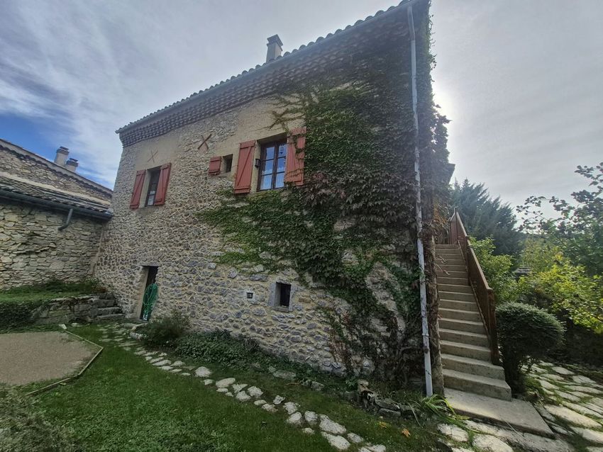 Image Façade à  maison individuelle de Chamaloc