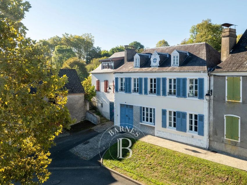 Image Façade à  maison individuelle de Monein