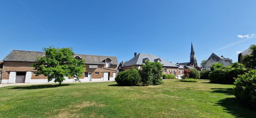 Image Façade à  maison individuelle de Sissy