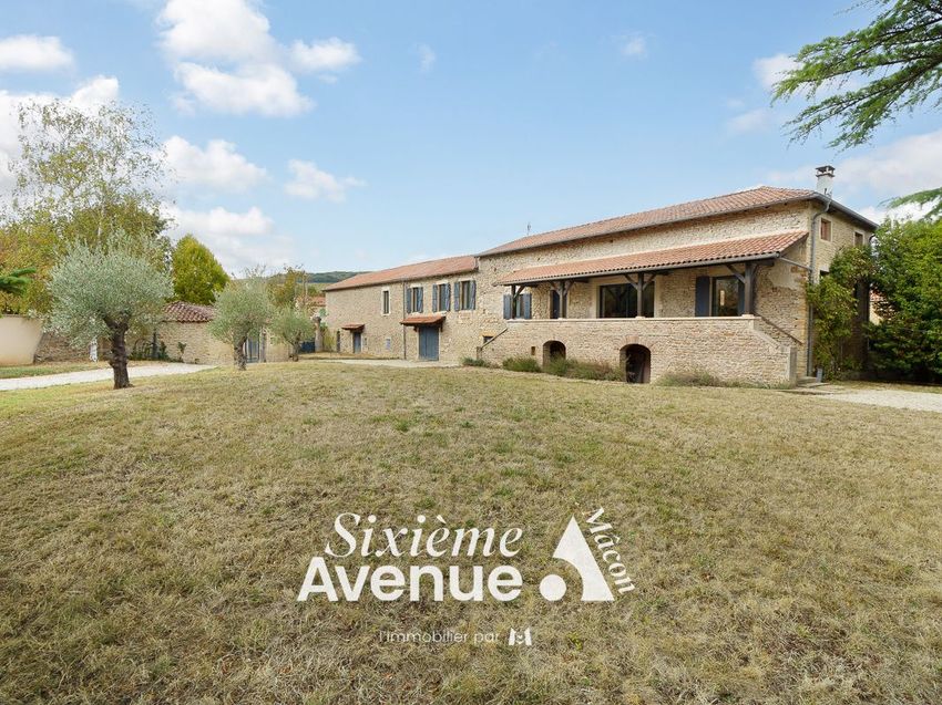 Image Façade à  maison individuelle de Saint-Maurice-de-Satonnay