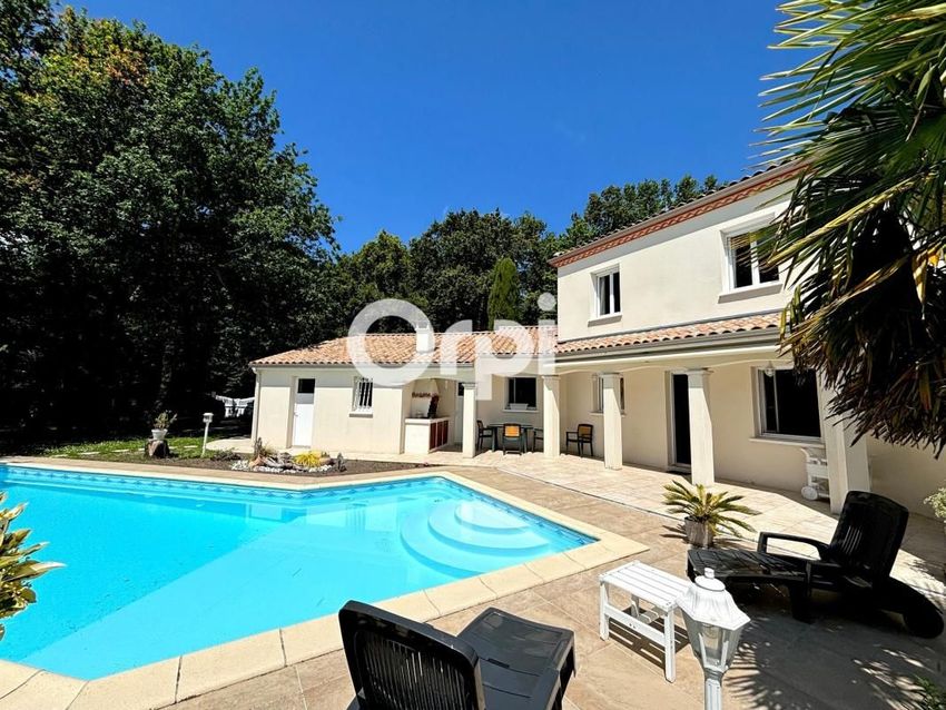 Image Piscine à  maison individuelle de Breuillet