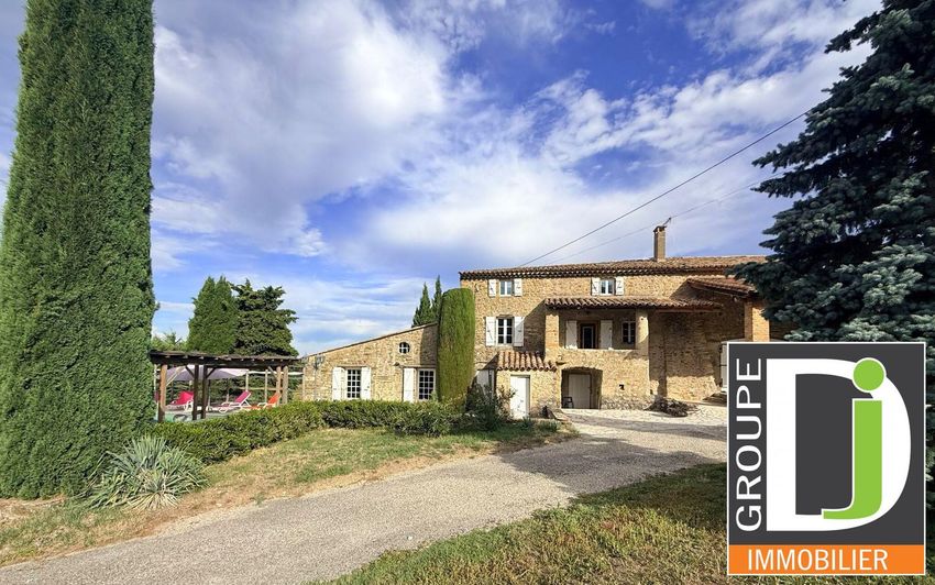Image Façade à  maison individuelle de Soyans