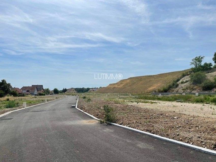 Image Vue à terrain de Sans numéro Rue du Tir