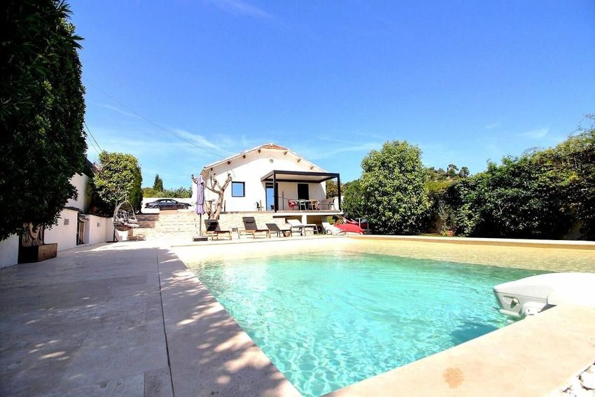 Image Piscine à  maison individuelle de Marseille 11e Arrondissement
