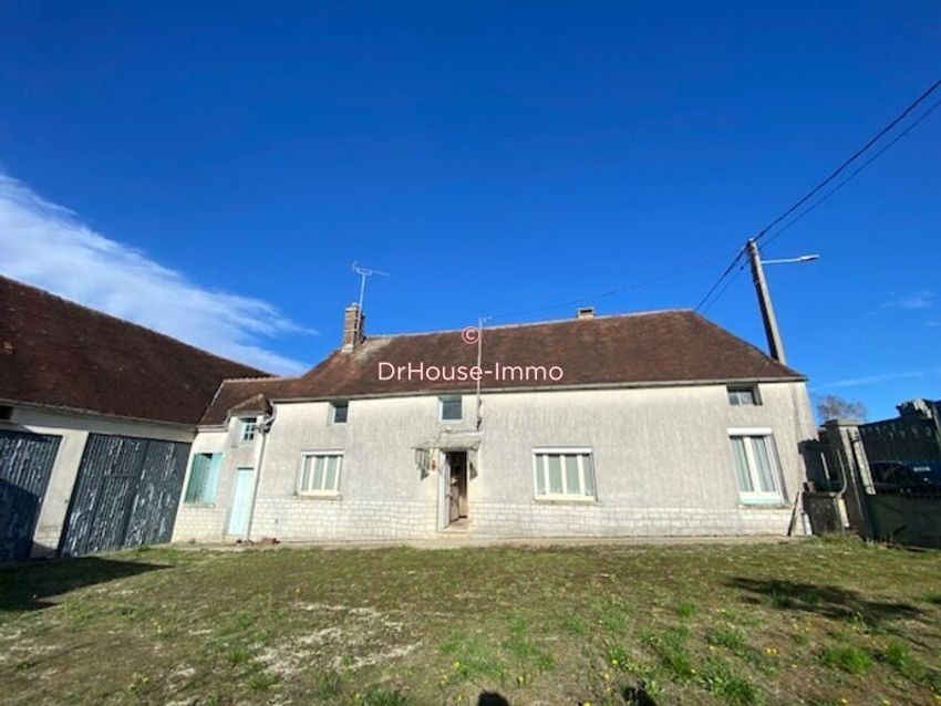 Image Façade à  villa de Prusy