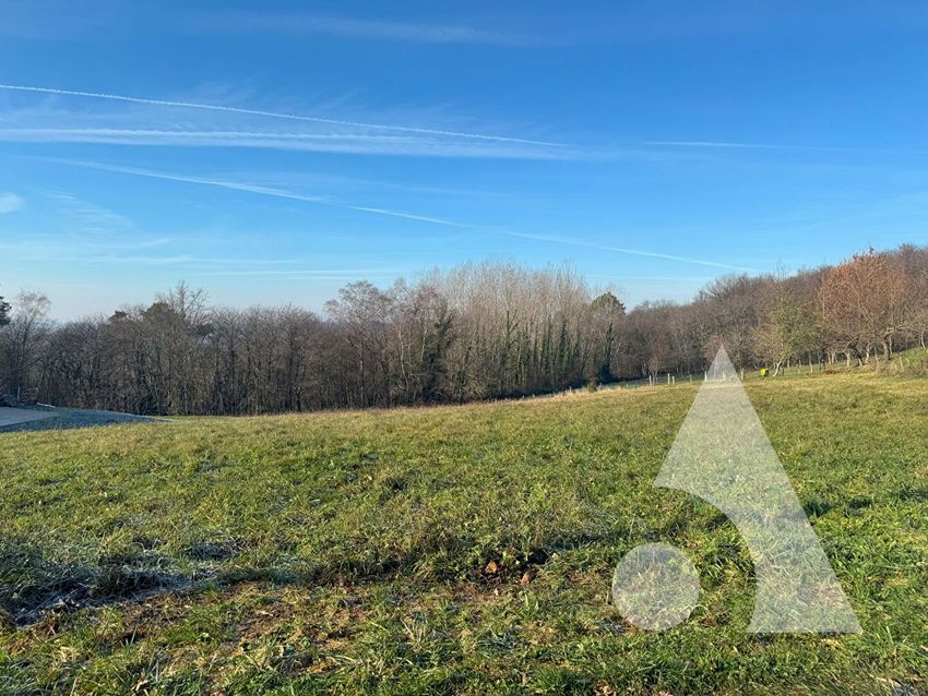 Image de terrain à Marcillac-Saint-Quentin