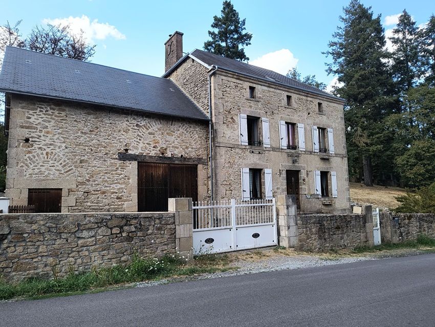 Image Façade à  maison individuelle de Bersac-sur-Rivalier