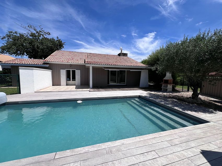 Image Piscine à  maison individuelle de Biganos