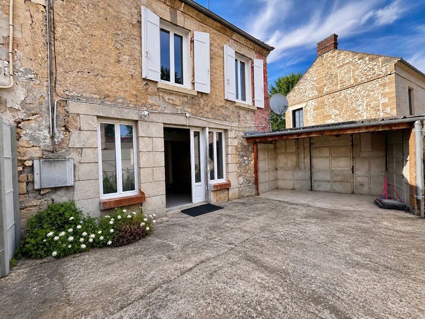 Image Façade à  maison individuelle de Blaincourt-lès-Précy