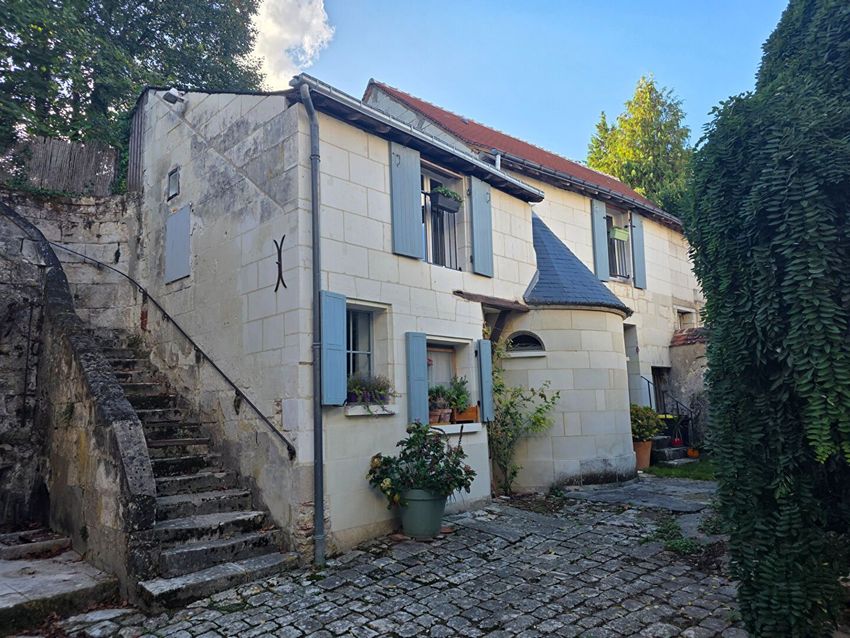 Image Façade à  maison individuelle de Loches