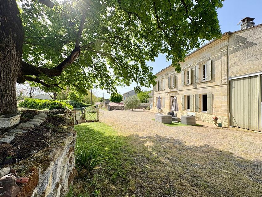 Image Façade à  maison individuelle de Dardenac