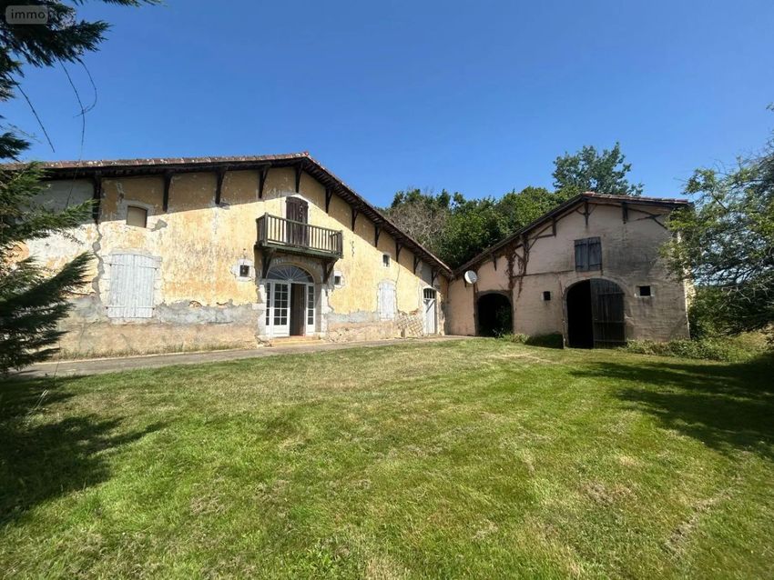 Image Façade à  maison individuelle de Pouillon