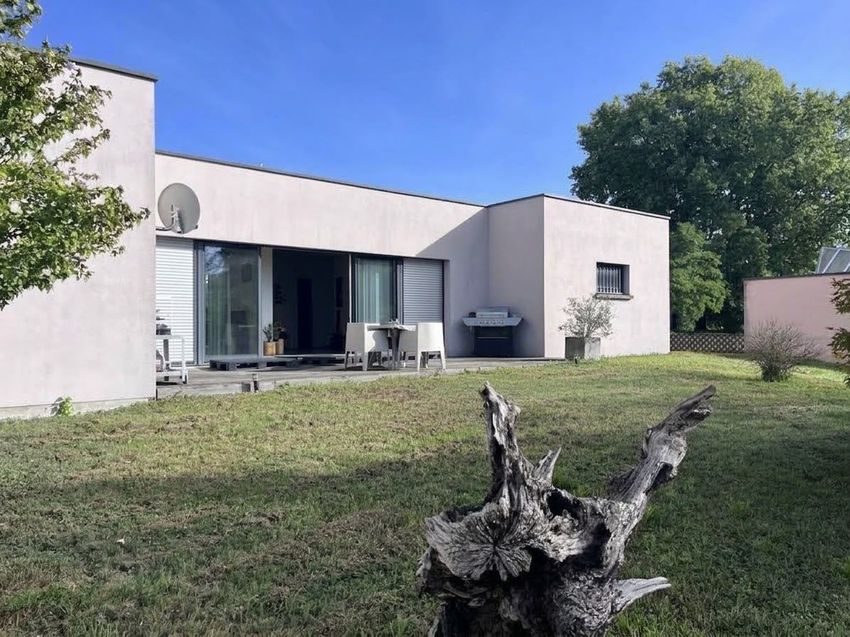 Image Façade à  maison individuelle de Échenoz-la-Méline