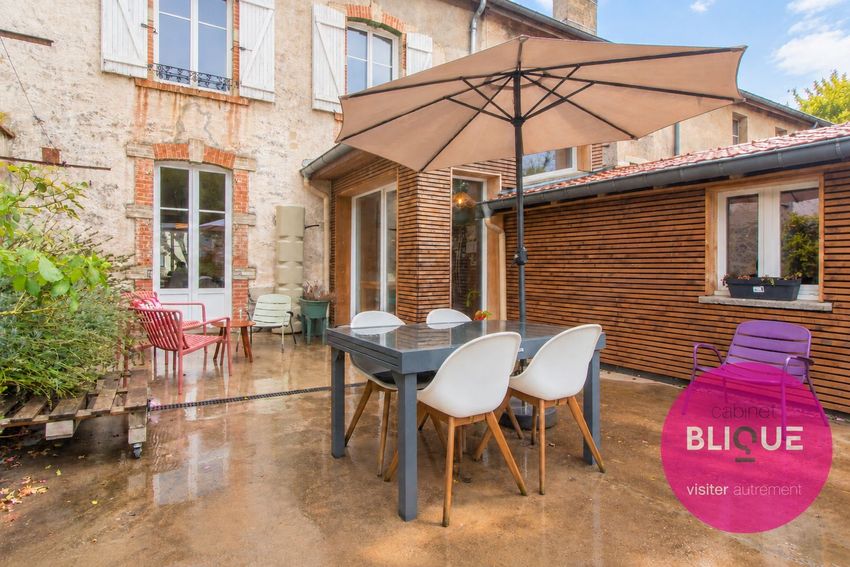 Image Terrasse à  maison individuelle de Charmes