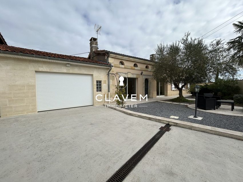 Image Façade à  maison individuelle de Peujard