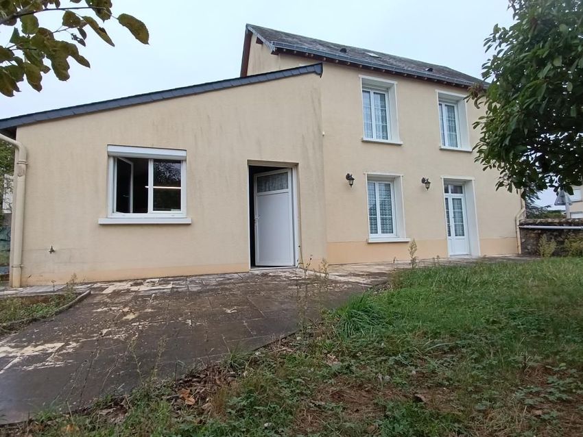 Image Façade à  maison individuelle de Loué