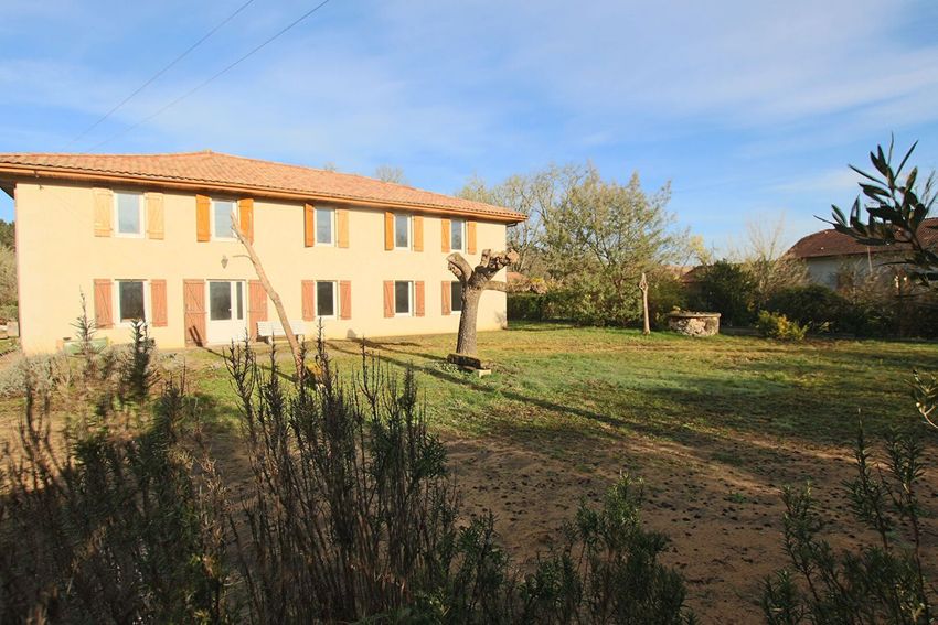 Image Façade à  maison individuelle de Salles