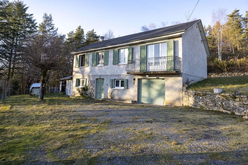 Image Façade à  maison individuelle de Saint-Geniez-ô-Merle