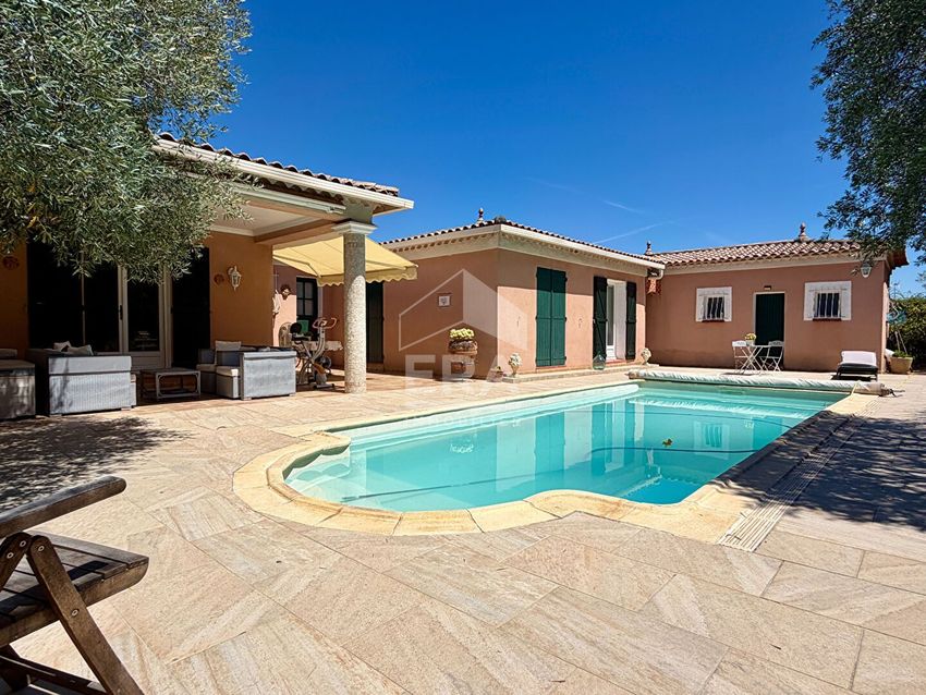 Image Piscine à  maison individuelle de Vidauban