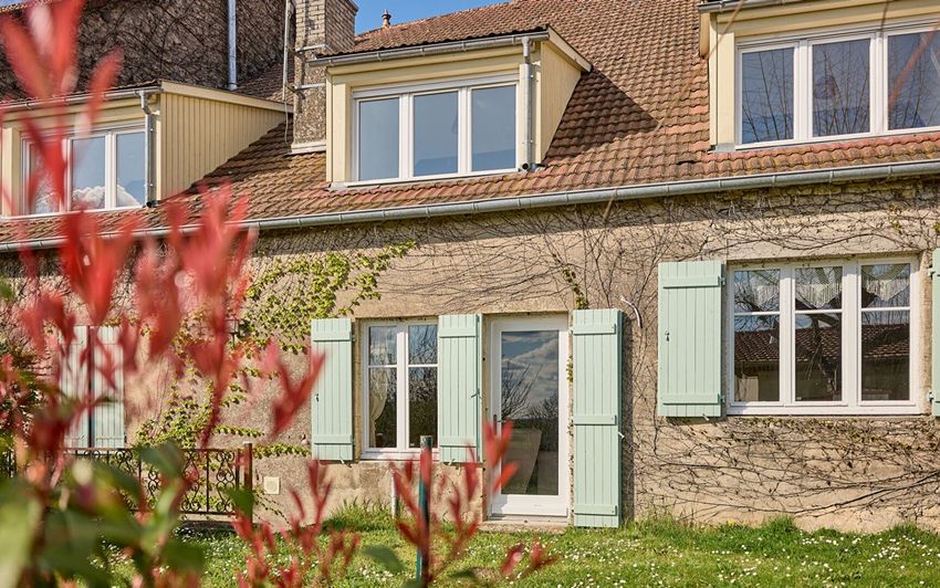 Image Façade à  maison mitoyenne de Recologne