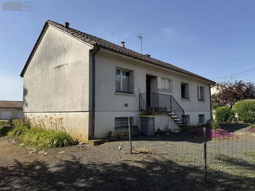 Image Façade à  maison individuelle de Roiffé
