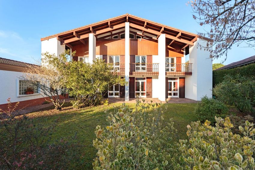Image Façade à  maison d'architecte de Rion-des-Landes