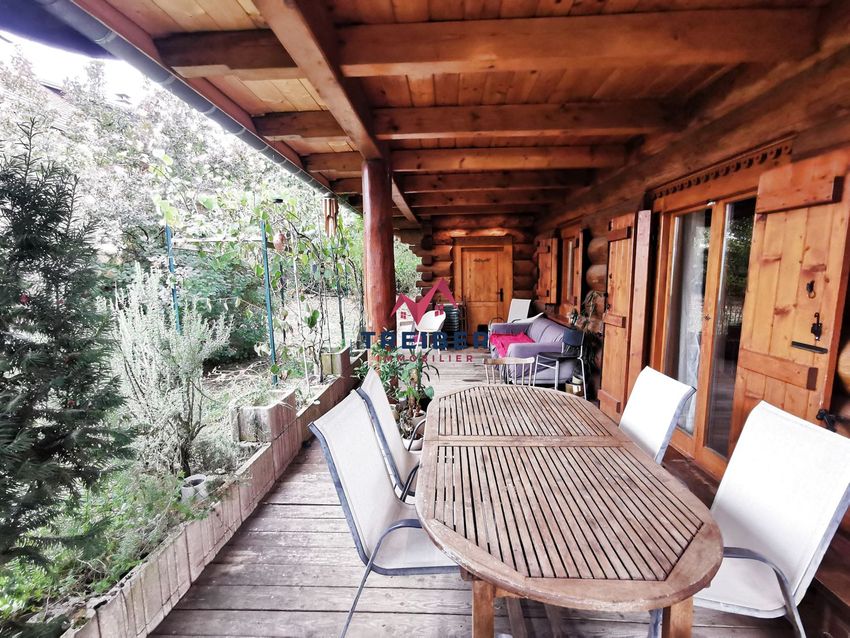 Image Terrasse à  maison individuelle de Denney