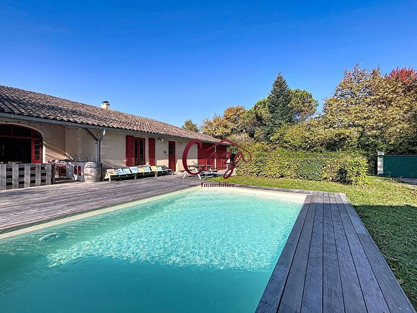 Image Piscine à  maison individuelle de Saint-Caprais-de-Bordeaux