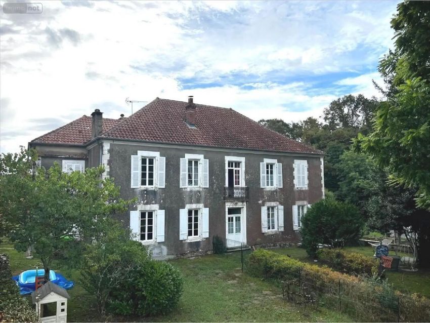 Image Façade à  maison individuelle de Lesperon