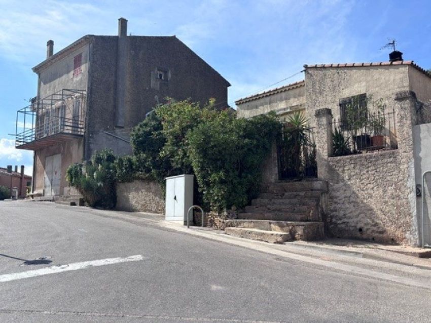Image Façade à  maison individuelle de Pourrières