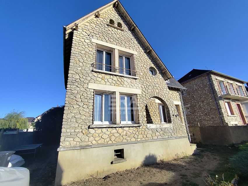 Image Façade à  maison individuelle de Val-au-Perche